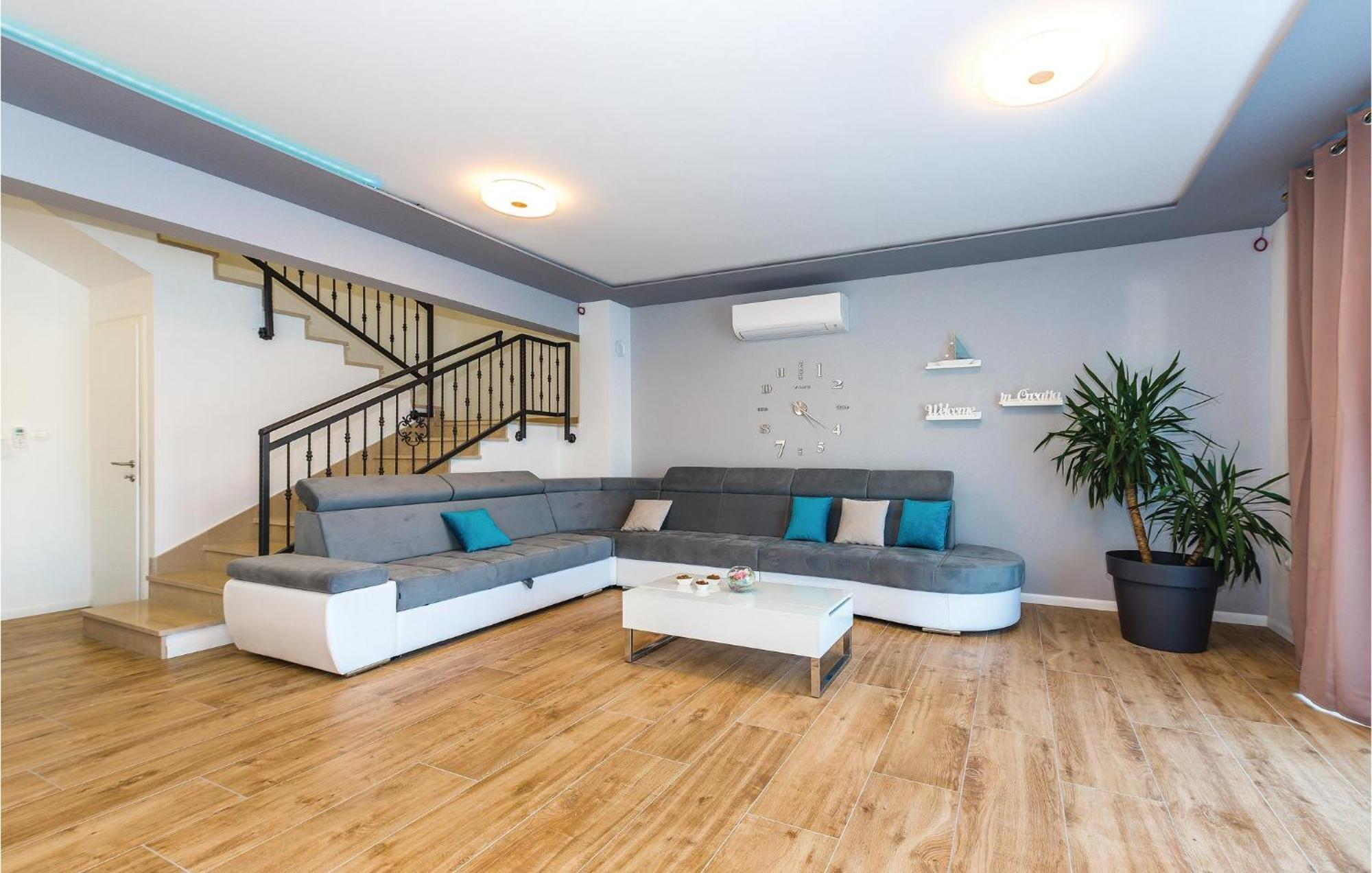Beautiful Home In Sibenik With Kitchen المظهر الخارجي الصورة